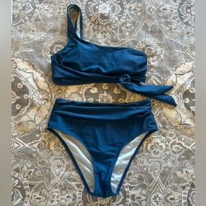 Cupshe One-Shoulder High-Waist Bikini Set